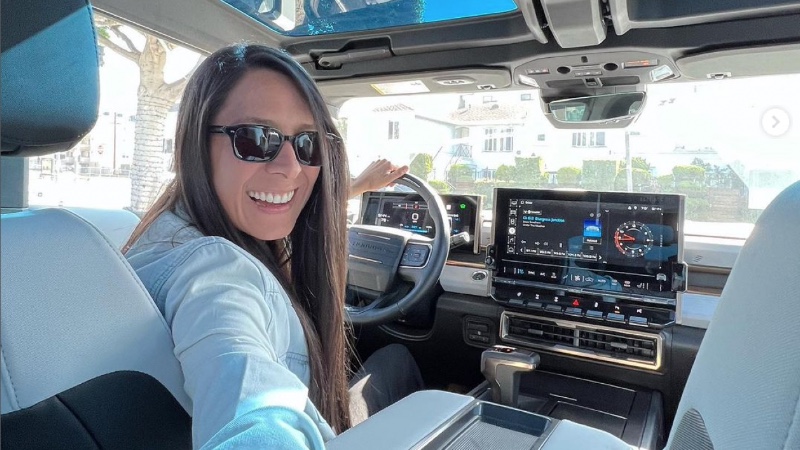 ¡Mujeres al volante Podcast! Manuela Vasquez vida en motores.