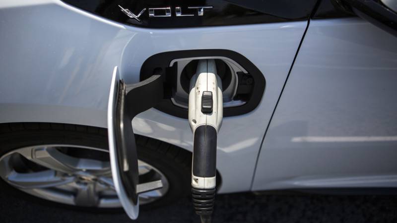 GM más puntos de carga  para vehículos eléctricos en Colombia