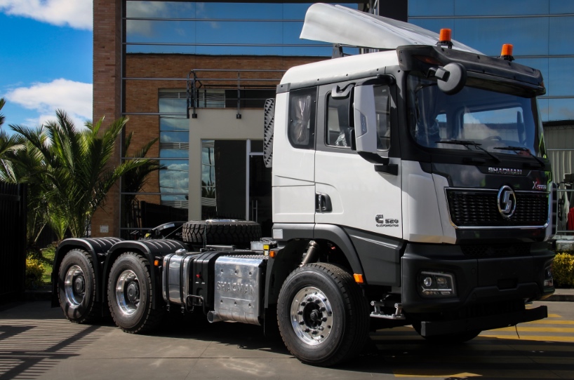 Camion SHACMAN X5000 Super Heavy Duty ya esta en las carreteras de Colombia