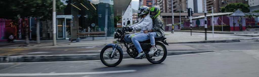 AKT la marca de motos colombiana aportándole al pais desde hace 20 años.