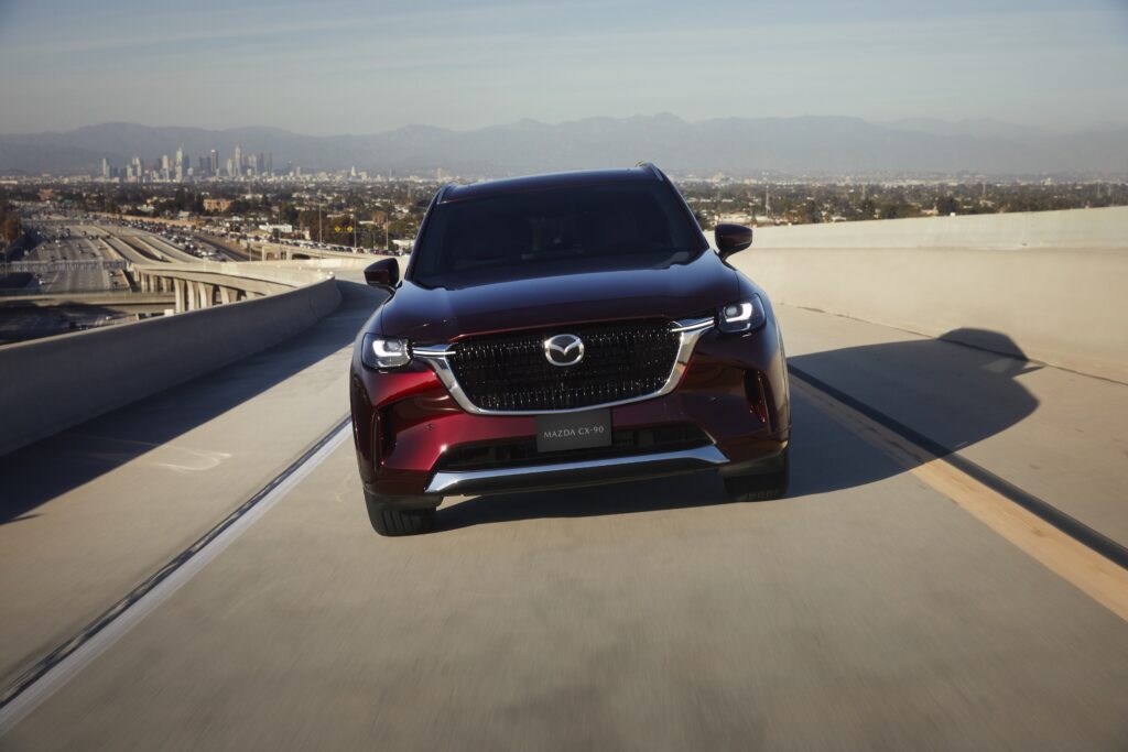 Mazda CX-90 llega a Colombia la renovación del buque insignia
