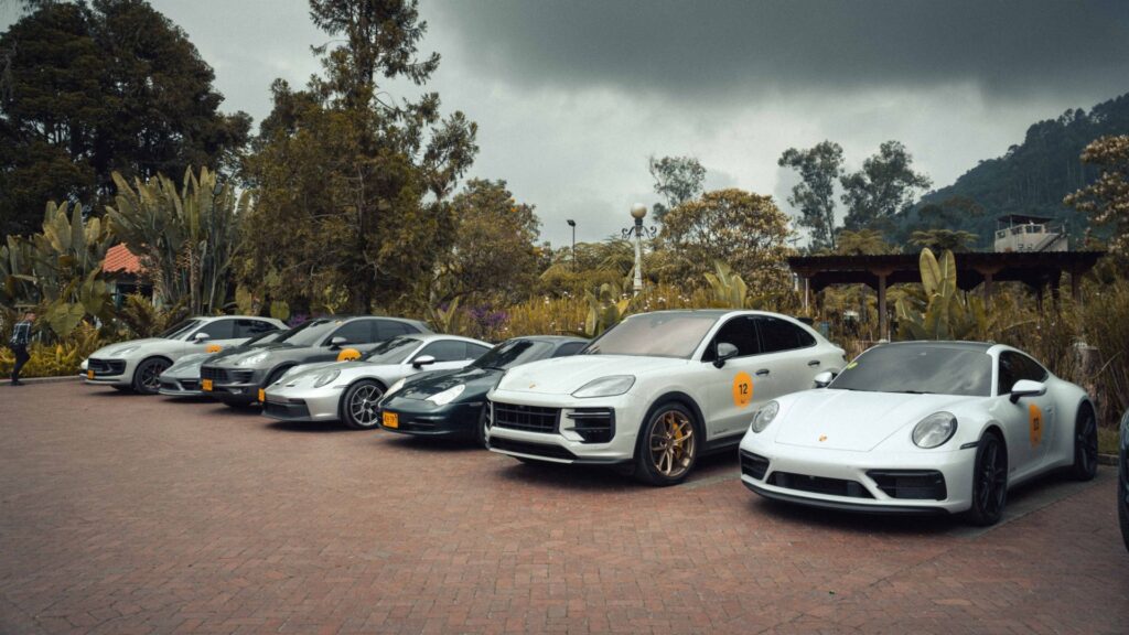 Porsche estuvo en el Parque de Los Nevados con mas de 120 carros deportivos