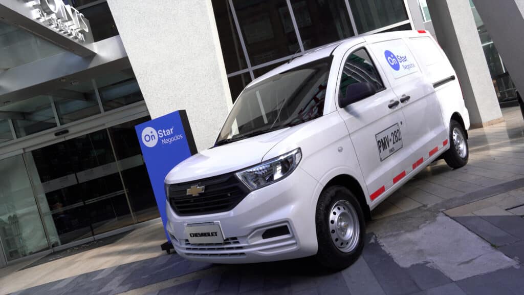 Nueva Van N400 conectada con OnStar Negocios de Chevrolet