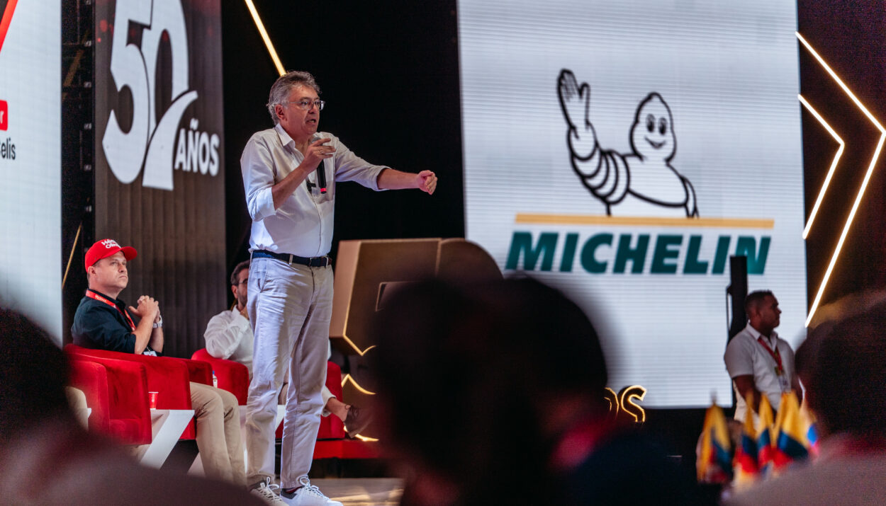 Michelin destacó en el Congreso Colfecar 2025 con innovación y compromiso
