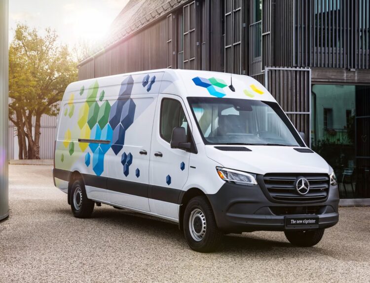 La nueva eSprinter de Mercedes-Benz transformael transporte urbano y genera mejor rentabilidad en los negocios de manerasostenible