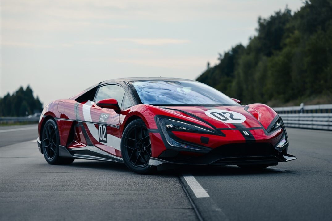 YANGWANG U9 Xtreme: el auto de producción más rápido del mundo alcanza los 496,22 km/h
