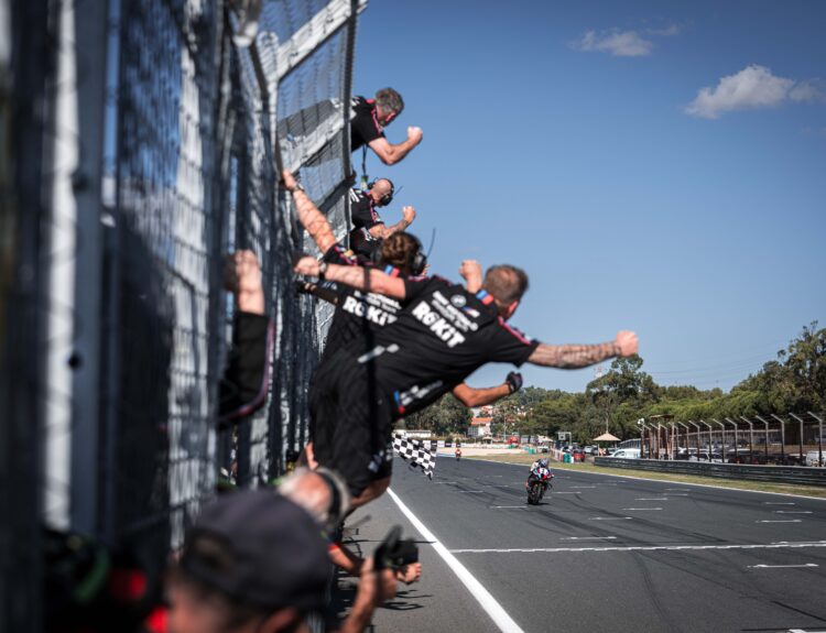 BMW Motorrad extiende su liderazgo en el Campeonato Mundial