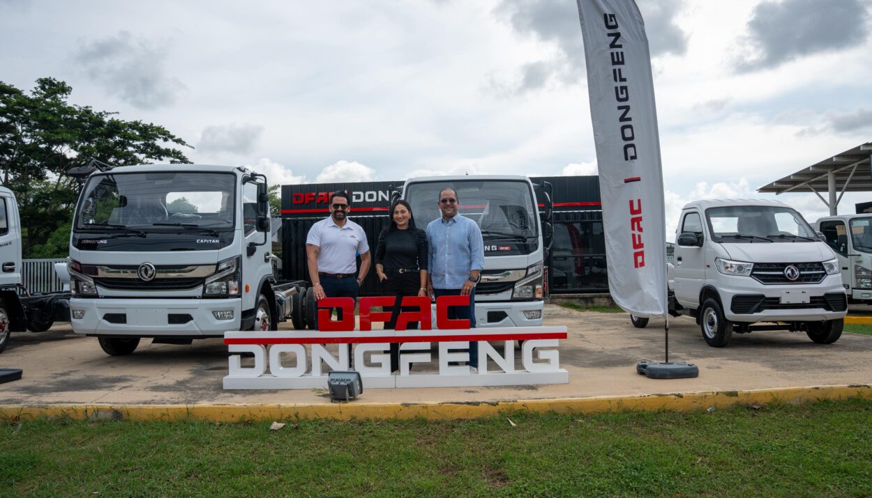 Los vehículos de DFAC|Dongfeng llegan a Cartagena
