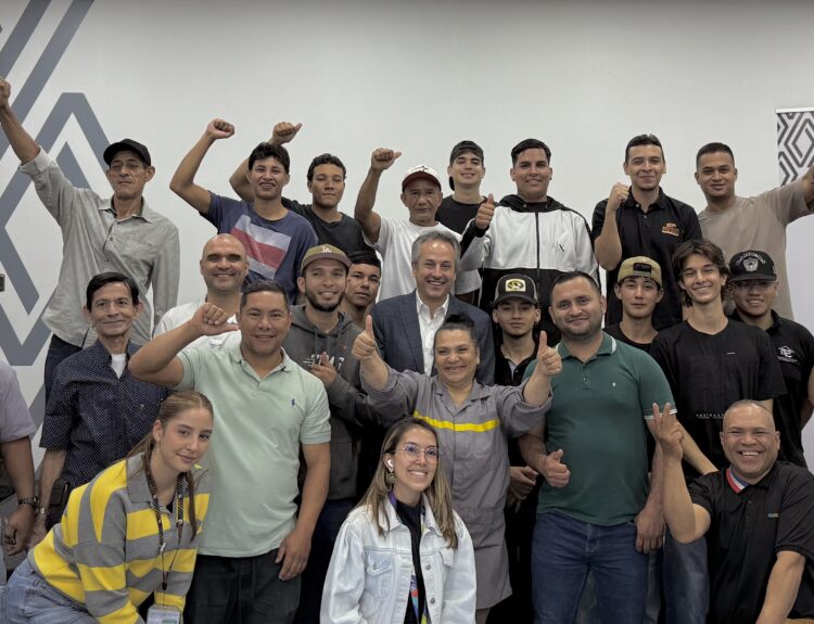 23 NUEVOS BECARIOS SE FORMAN GRACIAS A LA FUNDACIÓN RENAULT