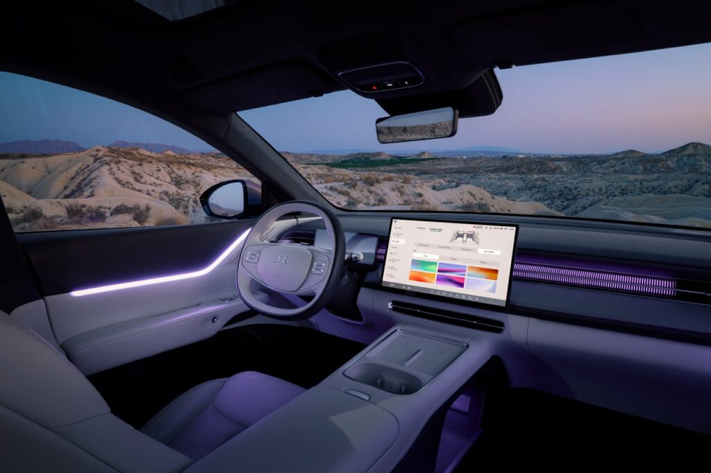 Xpeng llega a Colombia de la mano de Inchcape con la tecnología más avanzada del sector automotor