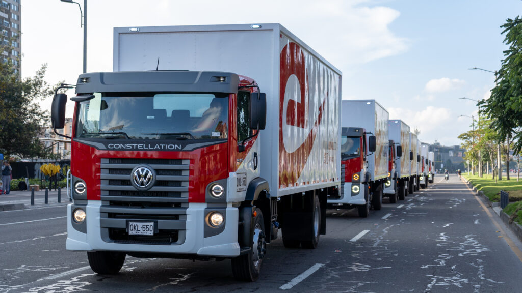 Envía y Volkswagen Camiones y Buses: una alianza que impulsa la transformación del transporte en Colombia