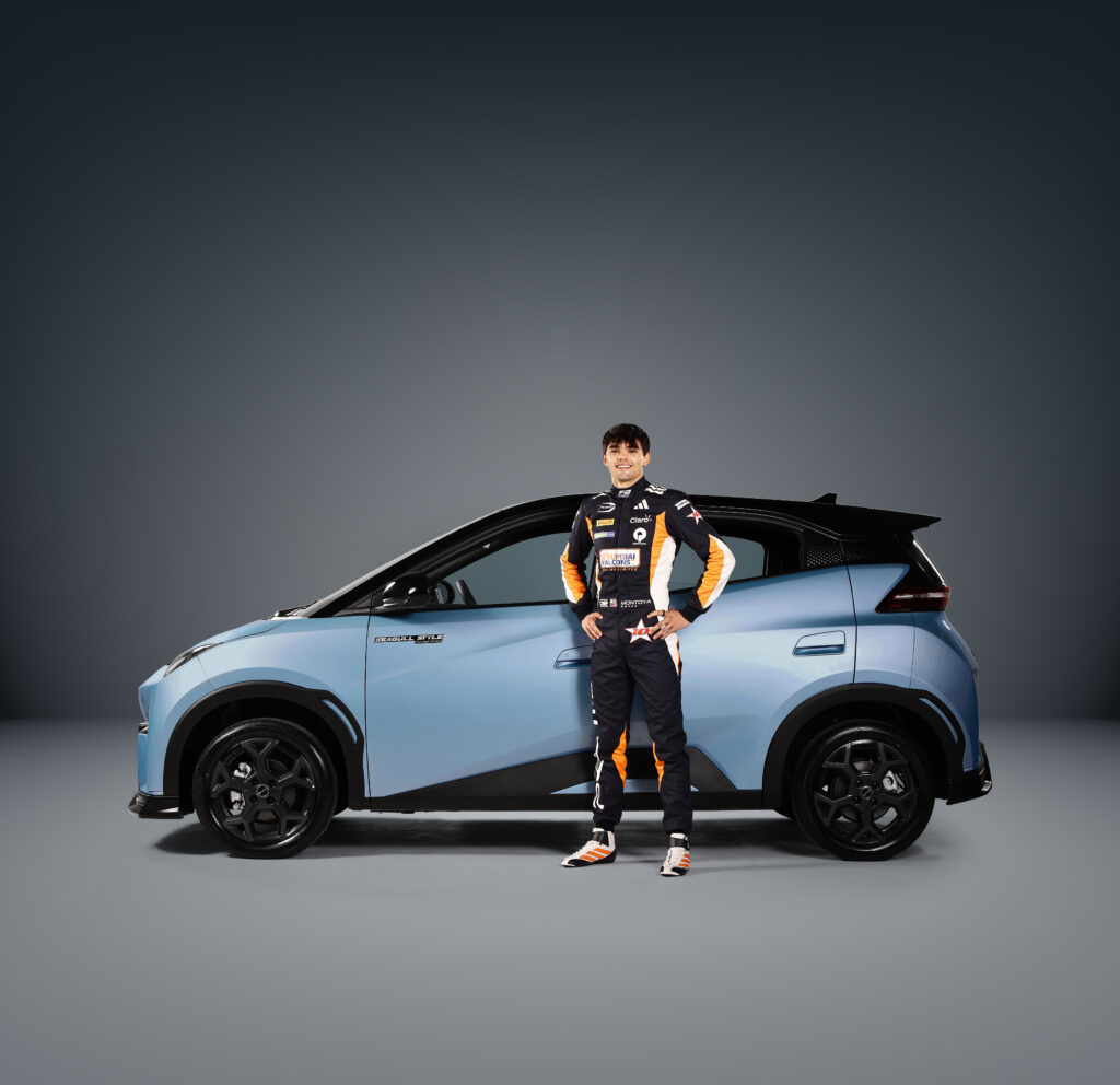 Un homenaje a la velocidad: BYD presenta el Seagull Style by Sebastián Montoya