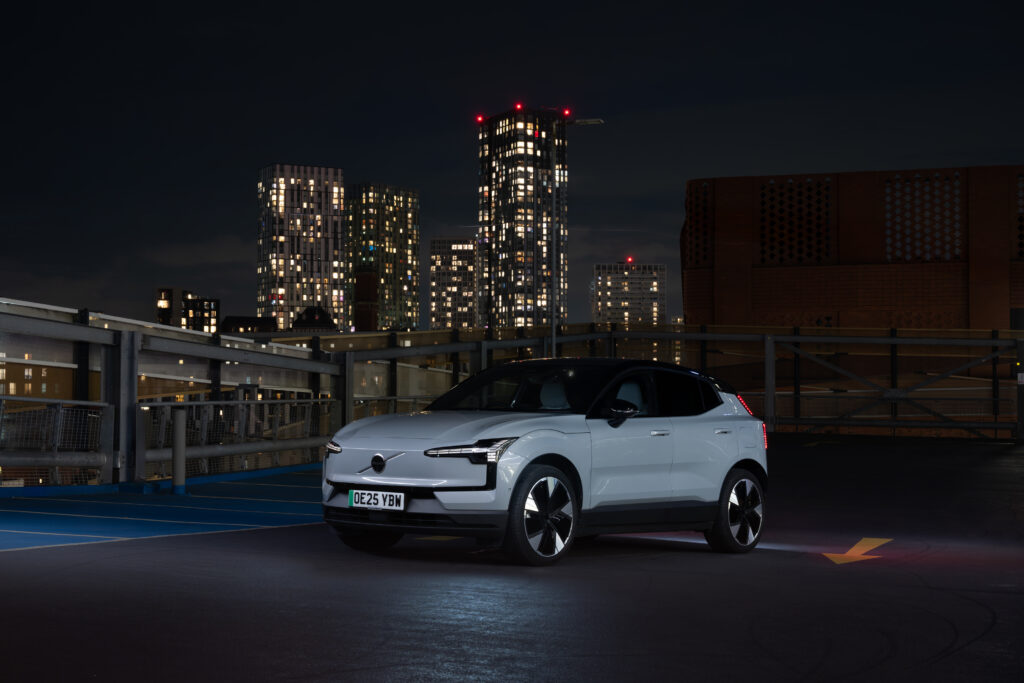 ¿Qué debe tener en cuenta para escoger un carro nuevo en el Salón del Automóvil 2025?