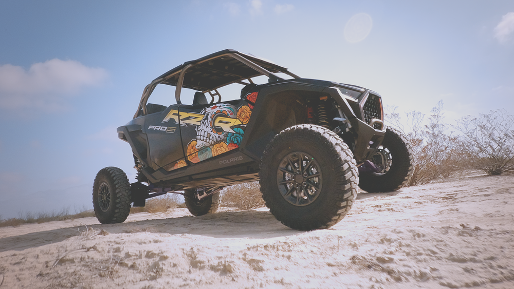Polaris sacude el Salón del Automóvil 2025 con el lanzamiento exclusivo del RZR PRO S 4 Ultimate – Limited Edition Calavera 