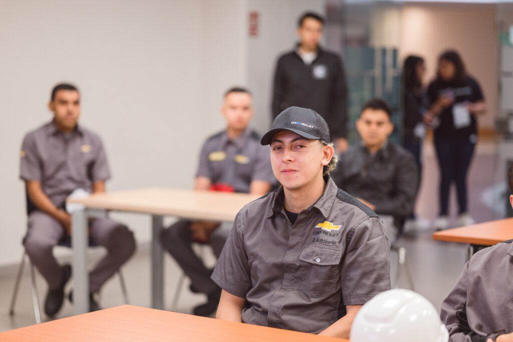 General Motors fortalece la excelencia del servicio posventa con el primer Concurso Nacional de Técnicos de la Red Chevrolet