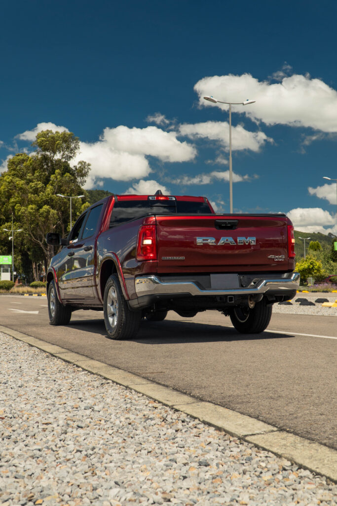 Ram a Fuego: la vida más allá del trabajo duro y la experiencia extrema de la comunidad del carnero