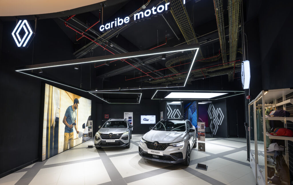 Medellín amplía la propuesta rnlt© de Renault con un nuevo punto de experiencia cada vez más digital