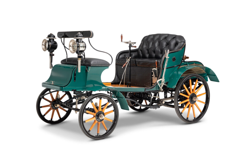 Opel: 127 años de irreverencia alemana sobre ruedas