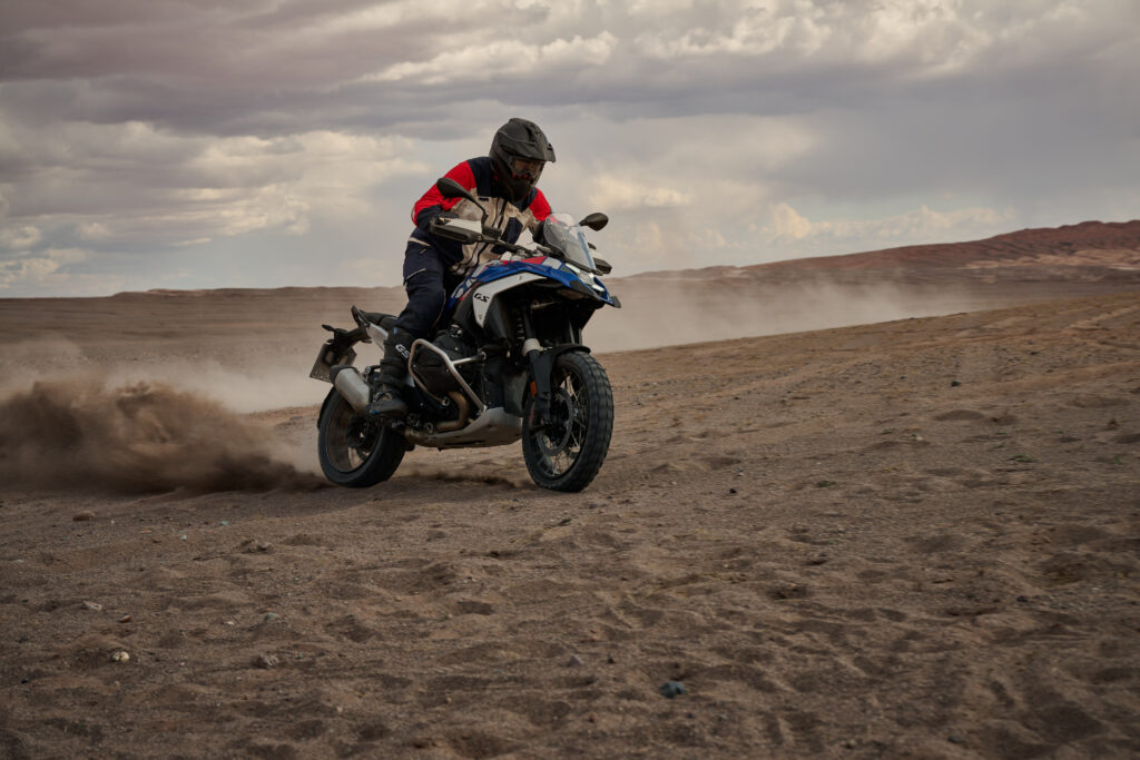 BMW Motorrad consolida su liderazgo global en el segmento premium. BMW Motorrad cerró un año clave reafirmando su posición como referente del segmento premium de motocicletas a nivel mundial.