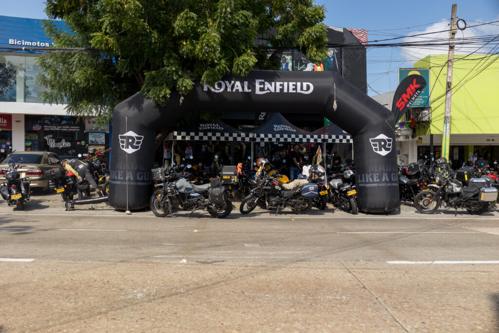 Royal Enfield celebró 125 años con rodada en el Carnaval de Barranquilla