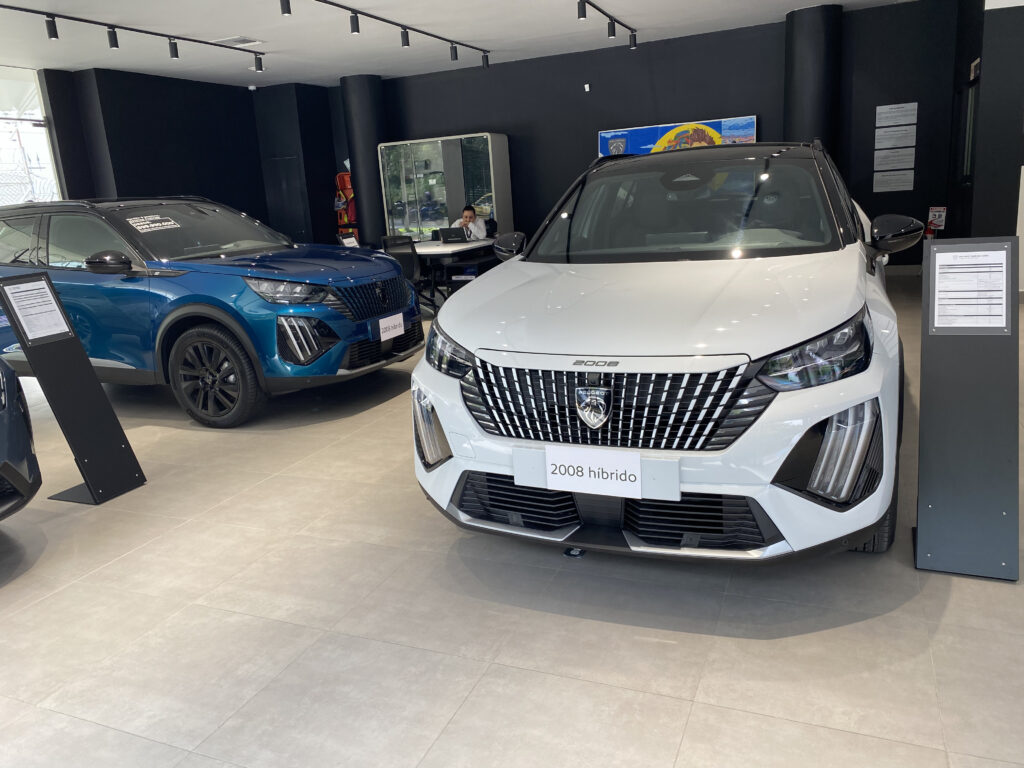 Peugeot fortalece su presencia en Medellín junto a automotor.co