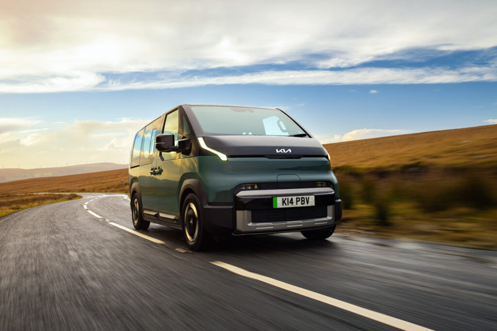 Kia obtiene reconocimiento global en segmentos clave en la premiación What Car? 2026