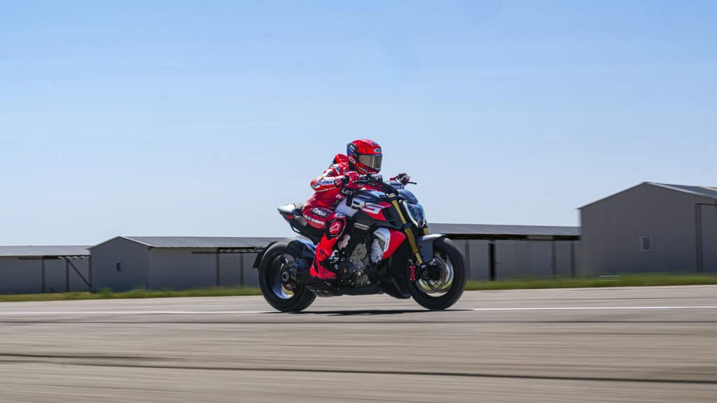 Ducati celebra su centenario en Colombia con la llegada de la línea RS 2026