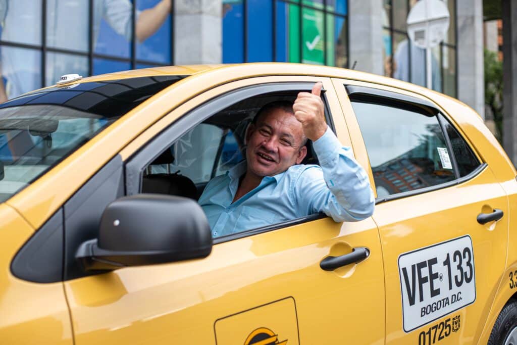 Más de 4.000 empresas en Colombia apuestan por la movilidad corporativa: seguridad y eficiencia, las claves.