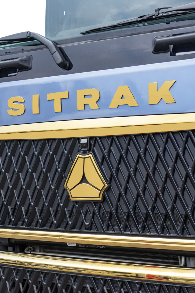 SITRAK llegó a Colombia este 2026 con su  vehículos de carga pesada y aplicaciones especiales