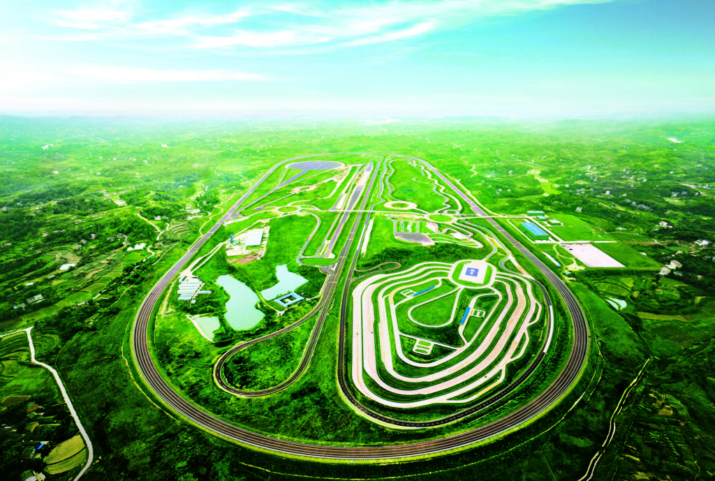 Changan inaugura laboratorio para probar vehículos en condiciones de tráfico extremo y fortalecer la seguridad asistida