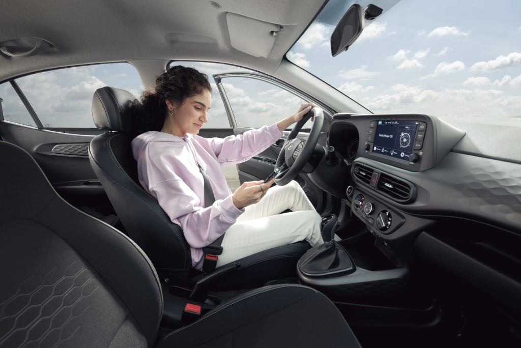 Hyundai juega en grande: del Mundial 2026 a la movilidad urbana en Colombia