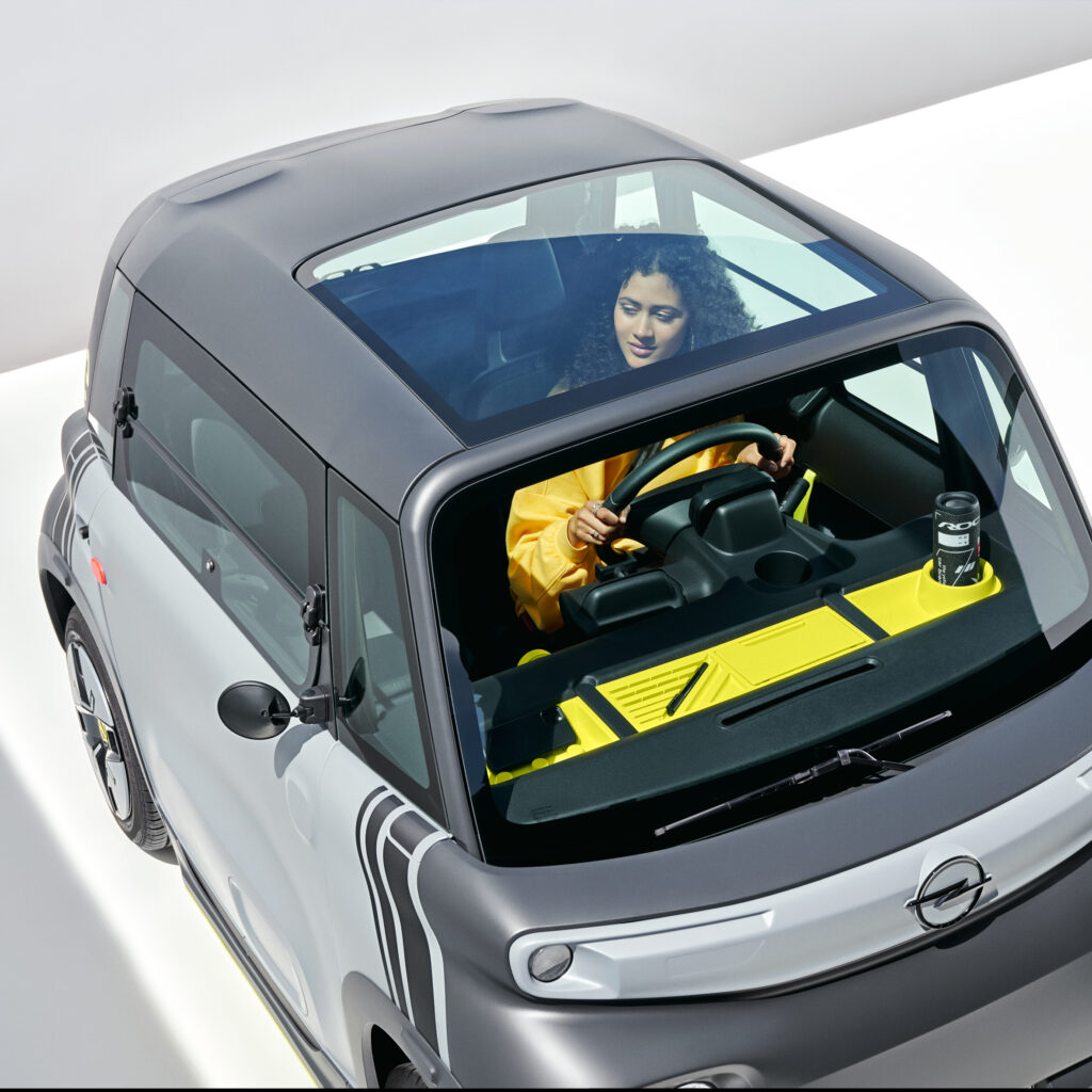 Cuando la movilidad se complica, Opel simplifica: los 6 poderes del Rocks-e