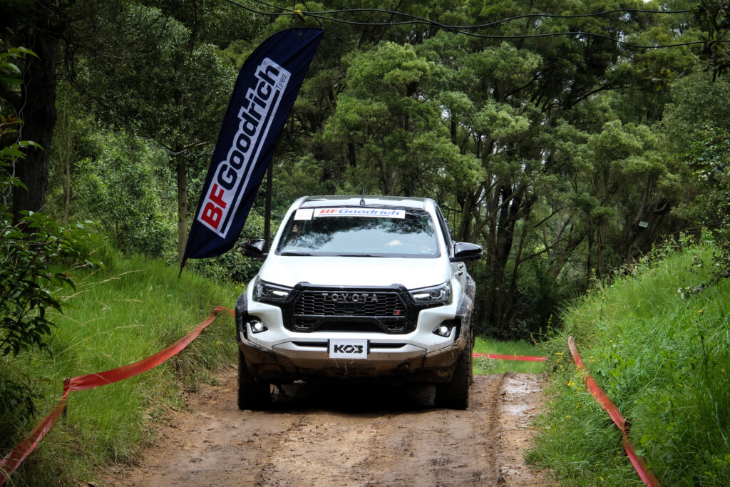 Más allá del 4x4: cómo elegir la llanta correcta según el tipo de conducción. El crecimiento de las camionetas y vehículos 4x4 en Colombia ha transformado no solo el mercado automotor, sino también las necesidades de los conductores.