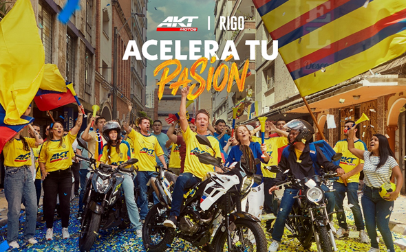 AKT Motos y Rigoberto Urán unen fútbol, movilidad y orgullo colombiano en “Acelera tu Pasión”. El deporte continúa consolidándose como uno de los escenarios más importantes para que las marcas conecten emocionalmente con las personas.