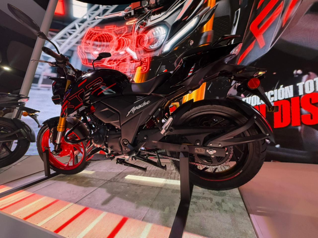 Auteco TVS presentó la nueva Apache RTX 300 y fortalece su apuesta por el segmento adventure en Colombia