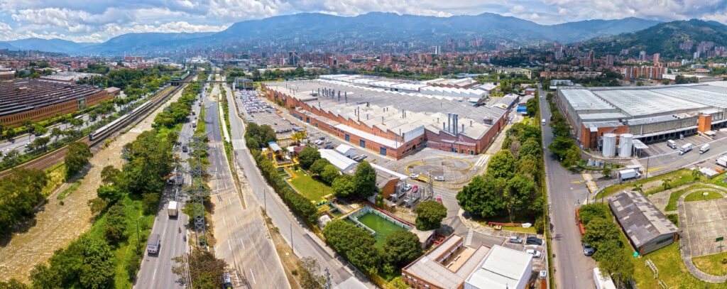 Renault Group proyecta una nueva inversión en Colombia para fortalecer su planta de Envigado
