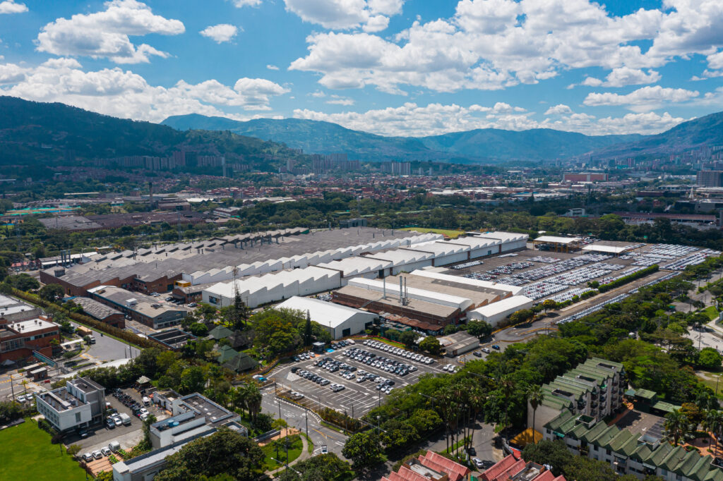 Renault Group proyecta una nueva inversión en Colombia para fortalecer su planta de Envigado