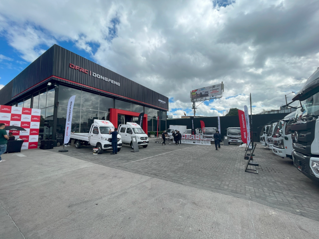 DFAC | Dongfeng y GreccoMotors celebran dos años de crecimiento de su primera vitrina en Bogotá