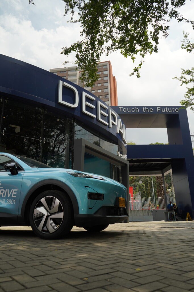 Deepal y Changan refuerzan su apuesta por la movilidad inteligente con nueva vitrina en Medellín. La transformación de la movilidad 