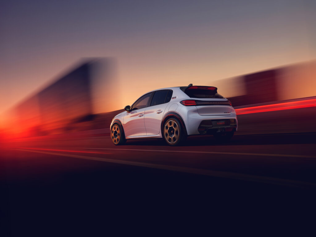 Peugeot presenta la versión definitiva del E-208 GTI, el primer GTI 100 % eléctrico de su historia