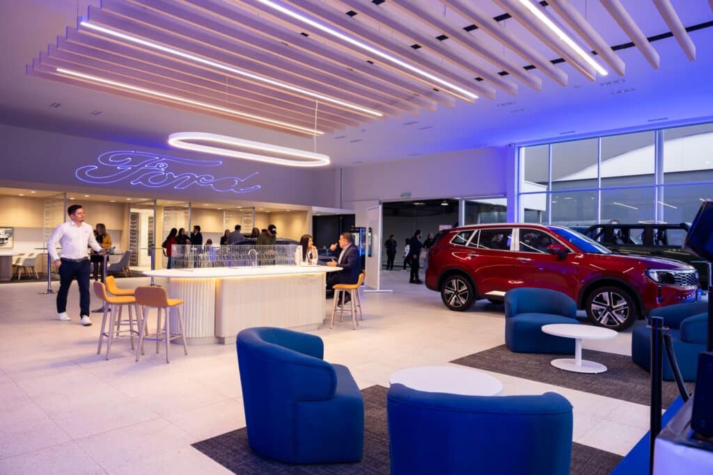 Ford renueva la experiencia de compra en Colombia con la llegada del concepto Signature 2.0