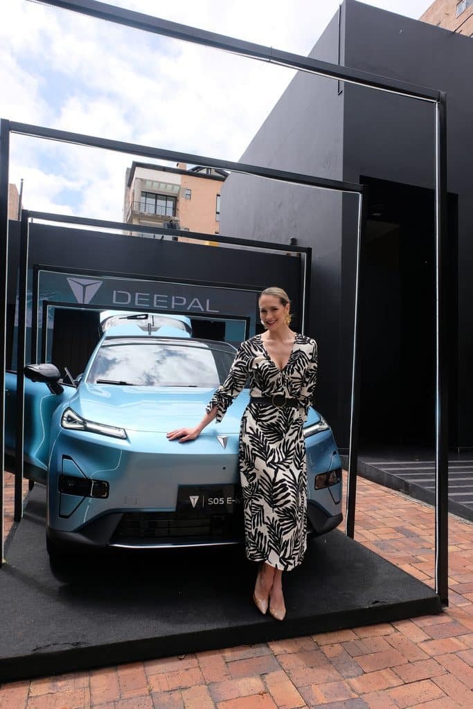 Paola López se une a Deepal para acercar la movilidad inteligente a la vida cotidiana. La transformación de la movilidad en Colombia