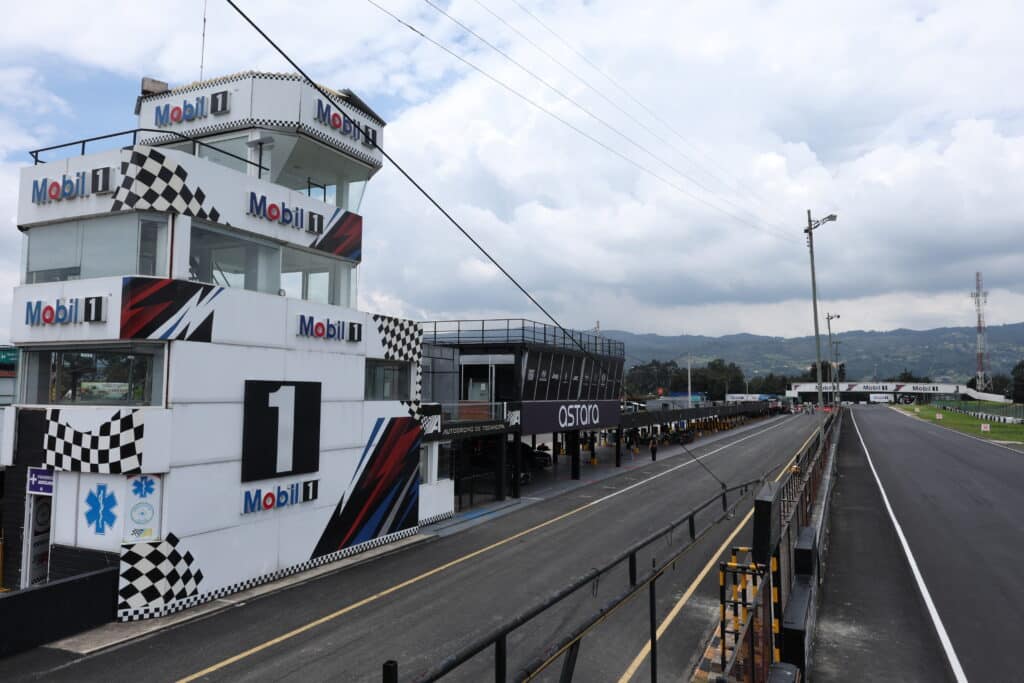 Astara inaugura nueva sala de prensa en el Autódromo de Tocancipá. 