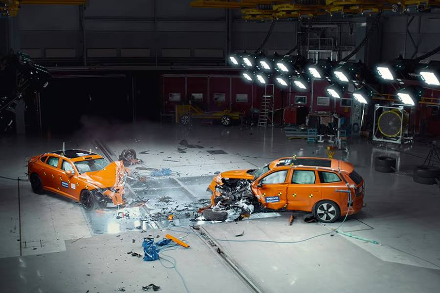 Volvo Cars supera las 10.000 pruebas de choque: así garantiza la seguridad de sus vehículos