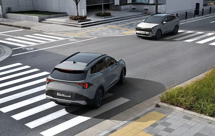 Kia amplía la gama híbrida de Sportage y equipa al K4 GT-Line con motor turbo