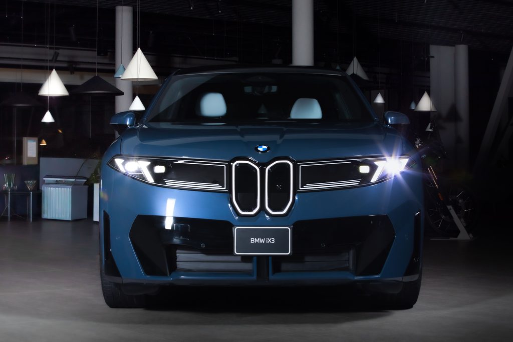 BMW iX3 inaugura la Neue Klasse en Colombia con más autonomía y tecnología digital
